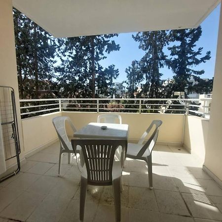 Sunny 2 Bedroom Larnaca Center Exteriér fotografie